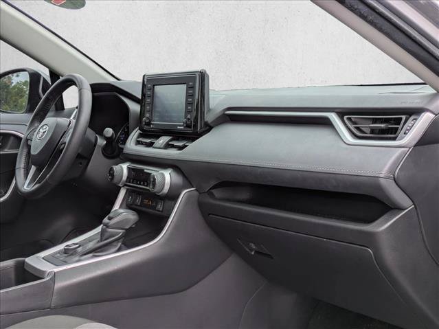 Used 2022 Toyota RAV4 XLE AWD/4WD image 27