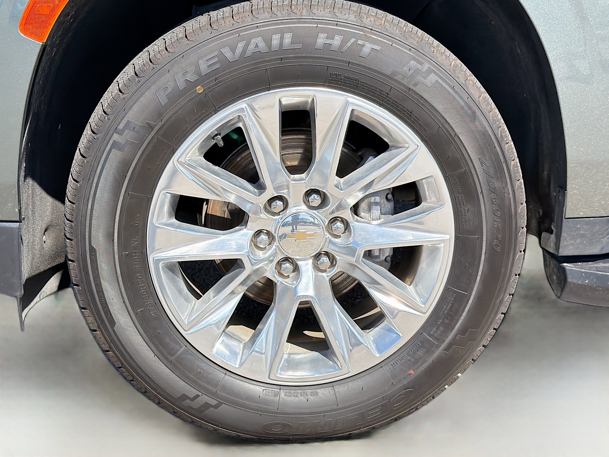 Used 2023 Chevrolet Suburban Premier image 40