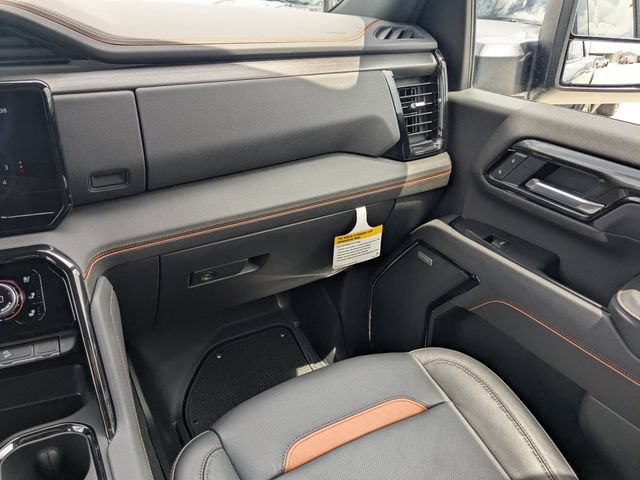 Used 2026 GMC Sierra 2500 AT4 w/ AT4 Premium Plus Package AWD/4WD image 19