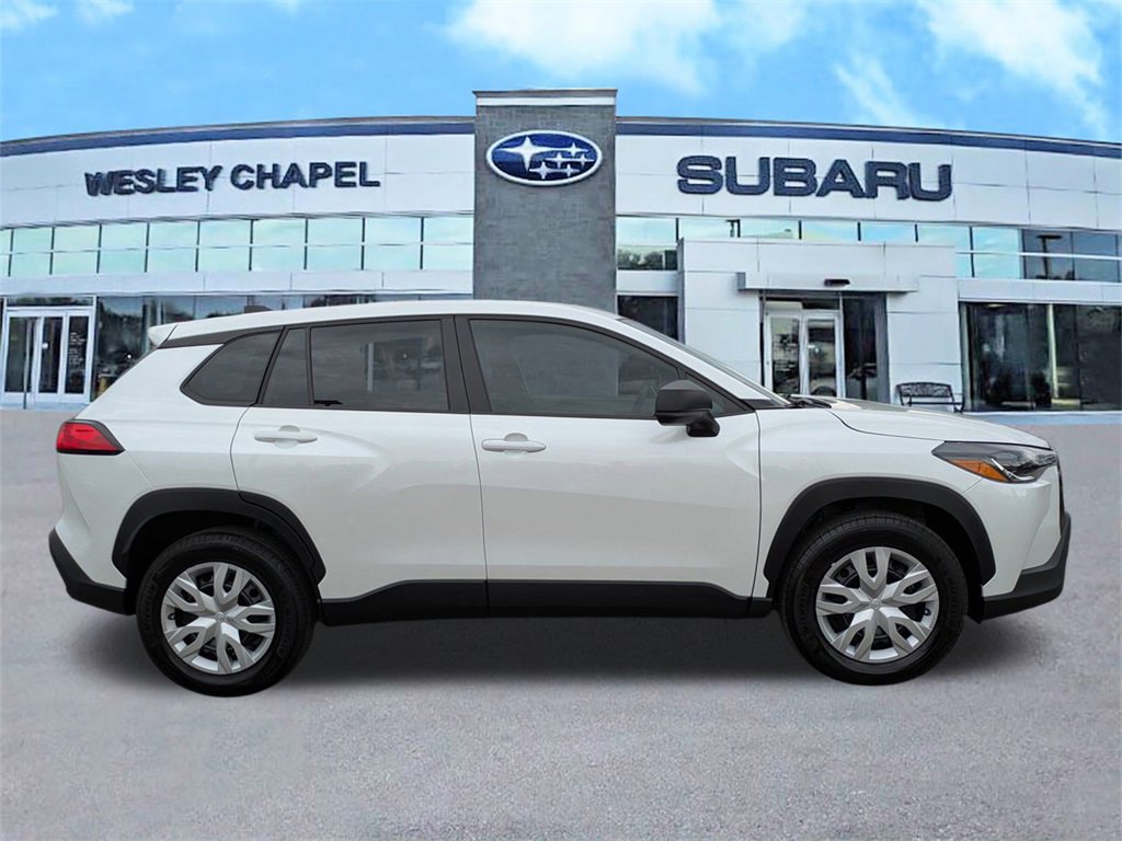 Used 2025 Toyota Corolla Cross L image 4