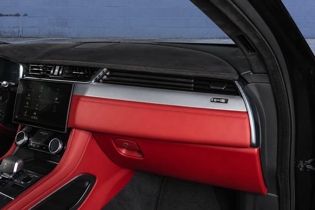 Used 2022 Jaguar F-PACE SVR AWD/4WD image 12