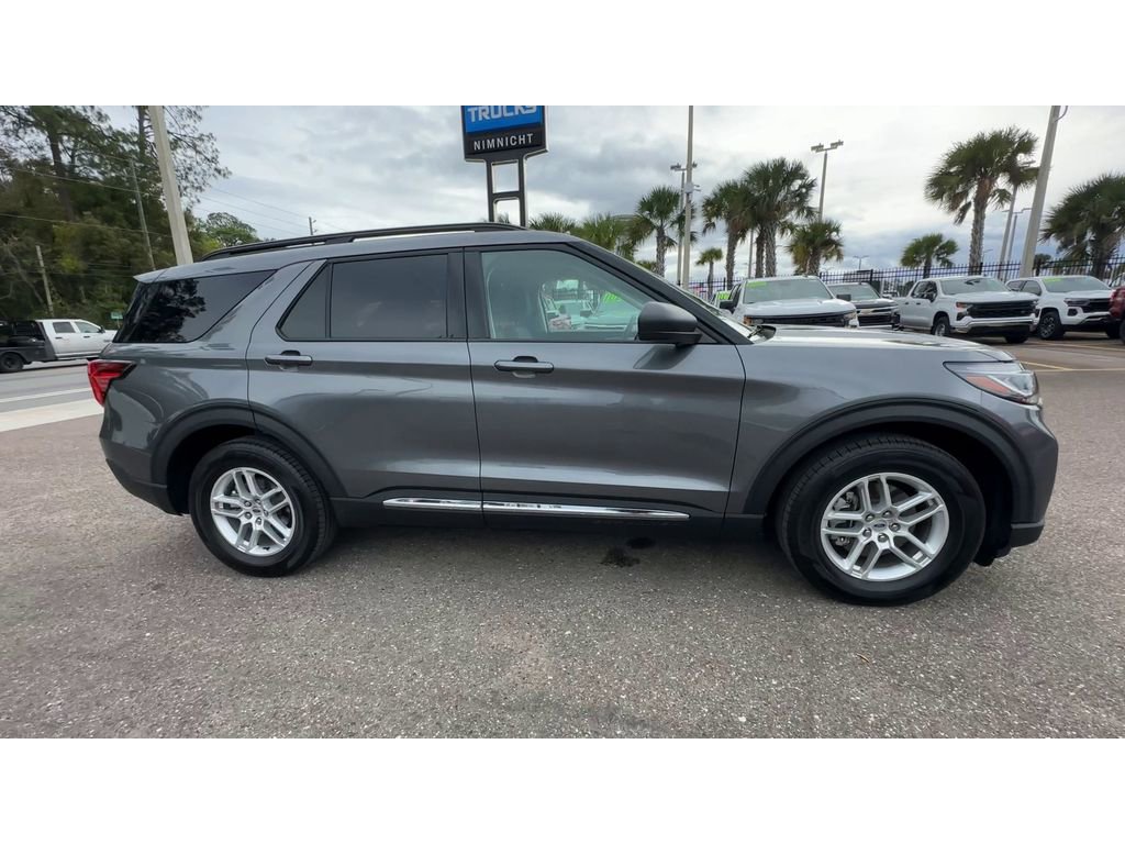 Used 2025 Ford Explorer Active image 9