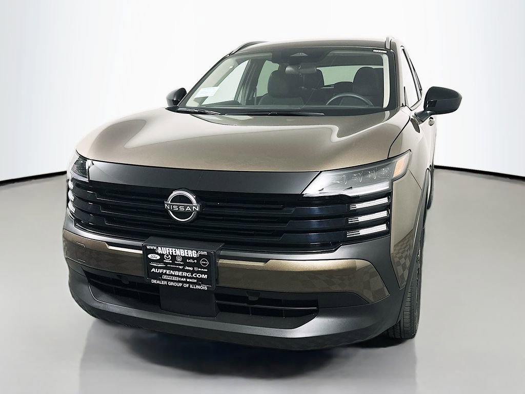 Used 2026 Nissan Kicks SV w/ Cold Weather Package image 3