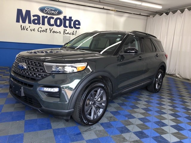 Certified 2024 Ford Explorer XLT w/ Equipment Group 202A