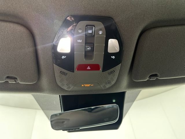 Used 2024 Kia EV9 Wind image 24