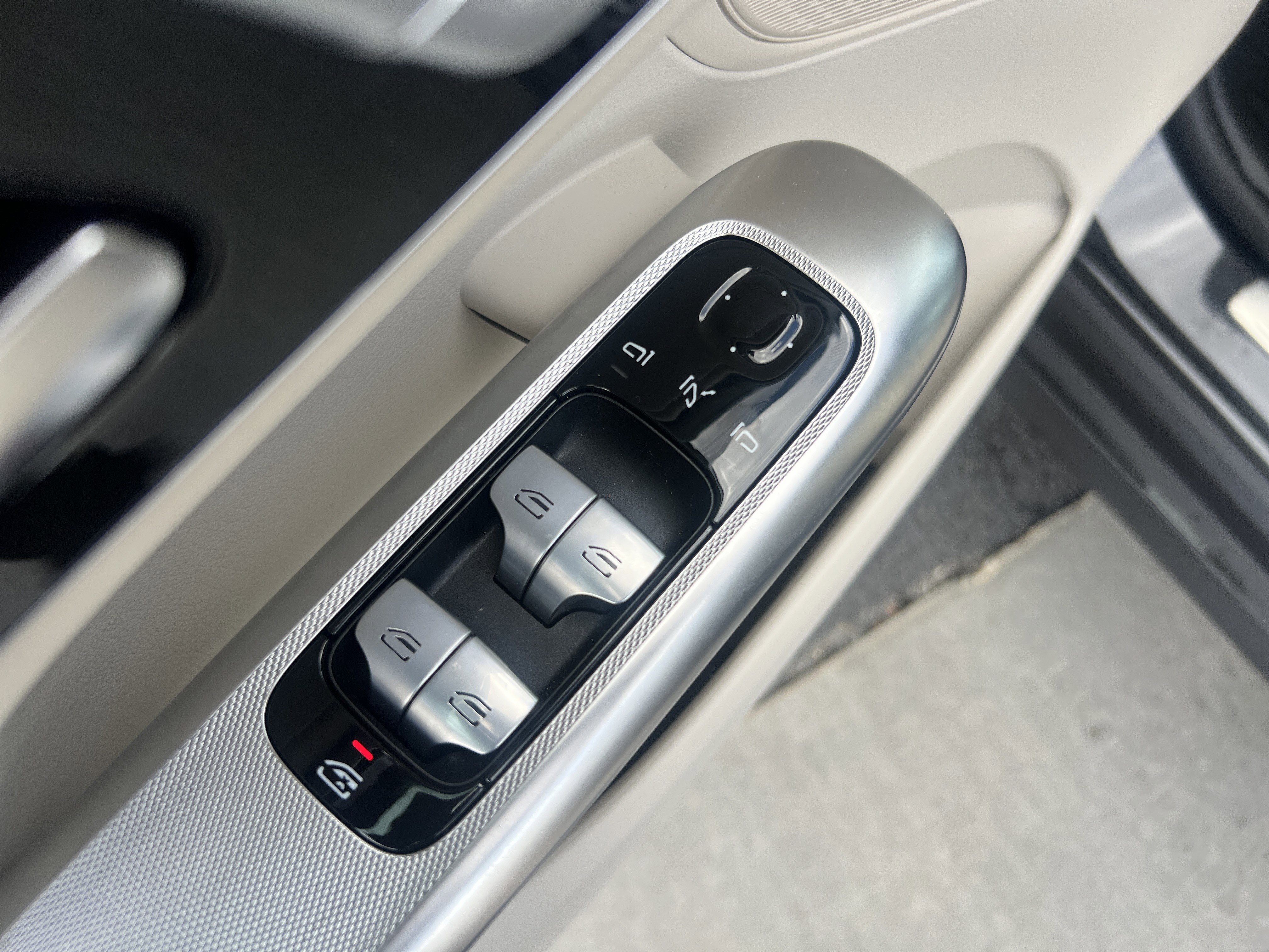 Certified 2024 Mercedes-Benz GLC 300 4MATIC image 15