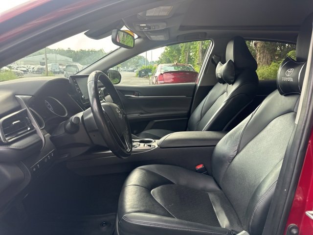 Used 2022 Toyota Camry XLE image 17