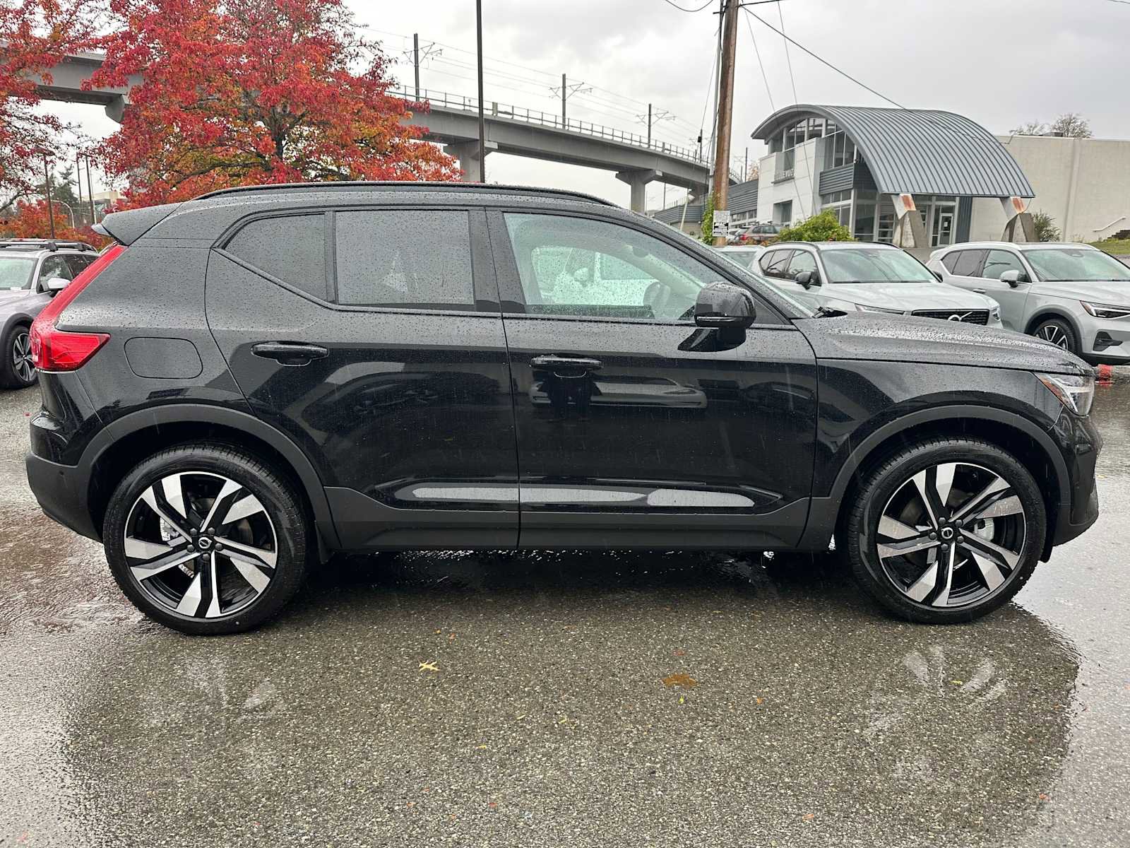 New 2026 Volvo XC40 B5 Plus w/ Climate Package image 3