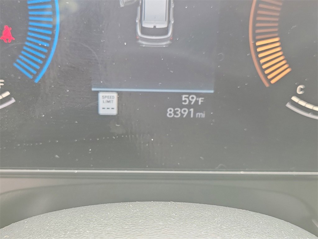 Certified 2025 Hyundai Kona SEL image 28