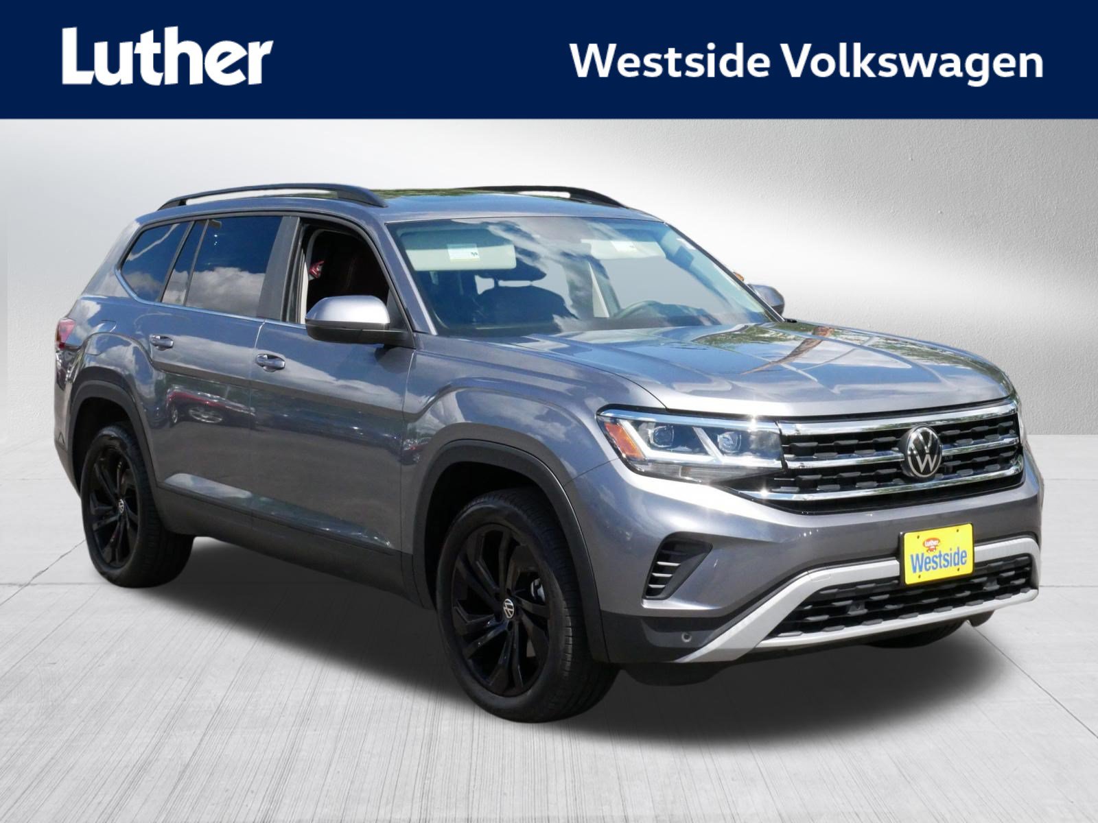 Certified 2023 Volkswagen Atlas SE w/ Panoramic Sunroof Package AWD/4WD image 1