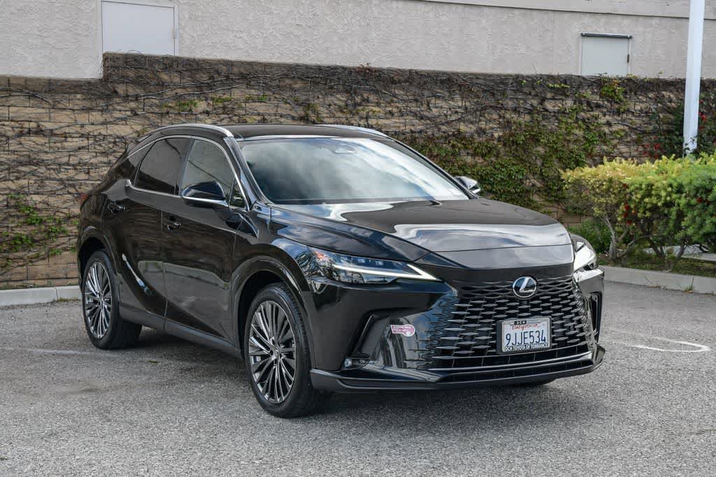Used 2024 Lexus RX 450h AWD w/ Convenience Package video 3