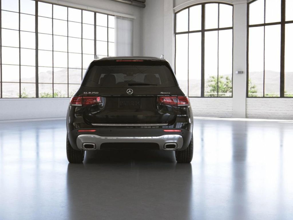 Certified 2022 Mercedes-Benz GLB 250 4MATIC image 26