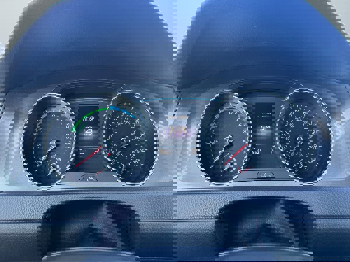 Used 2016 Volkswagen e-Golf SE w/ DC Fast Charging Package image 12