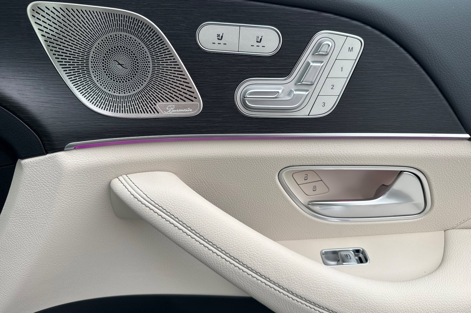 New 2026 Mercedes-Benz GLS 450 4MATIC image 21