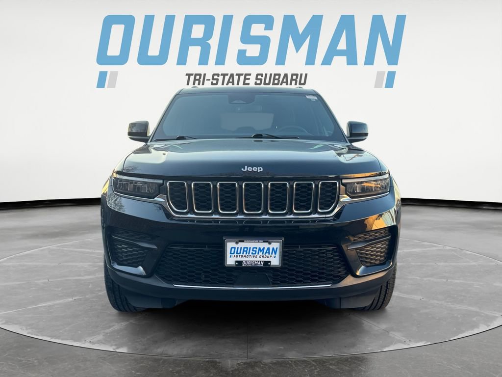 Used 2024 Jeep Grand Cherokee Laredo AWD/4WD image 8