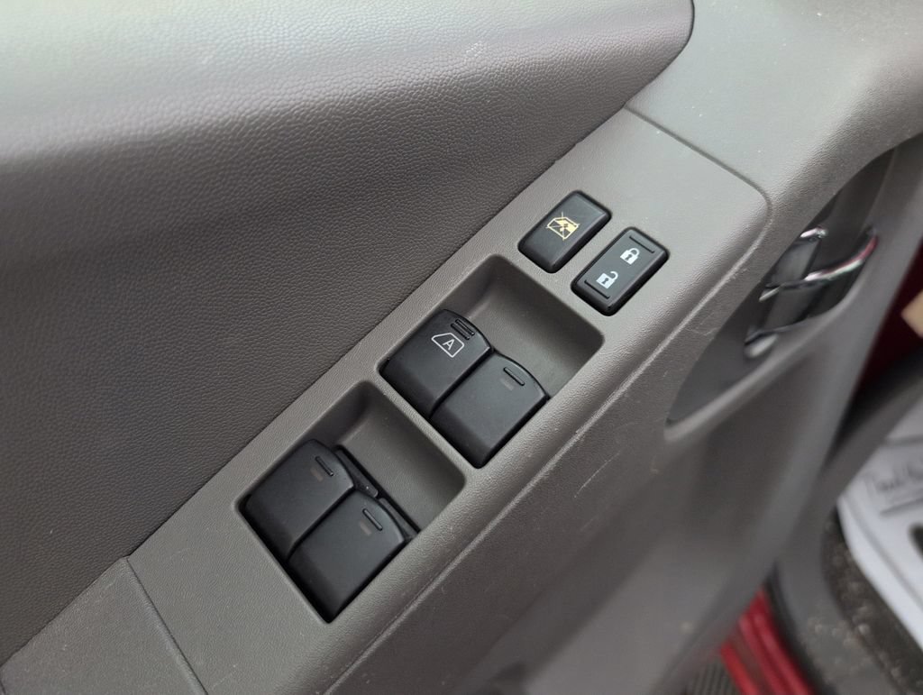Used 2017 Nissan Frontier SV RWD image 30