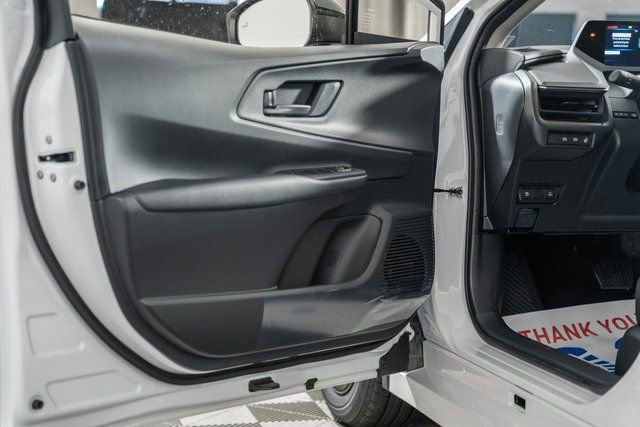 New 2026 Toyota Prius Plug-In Hybrid FWD image 36