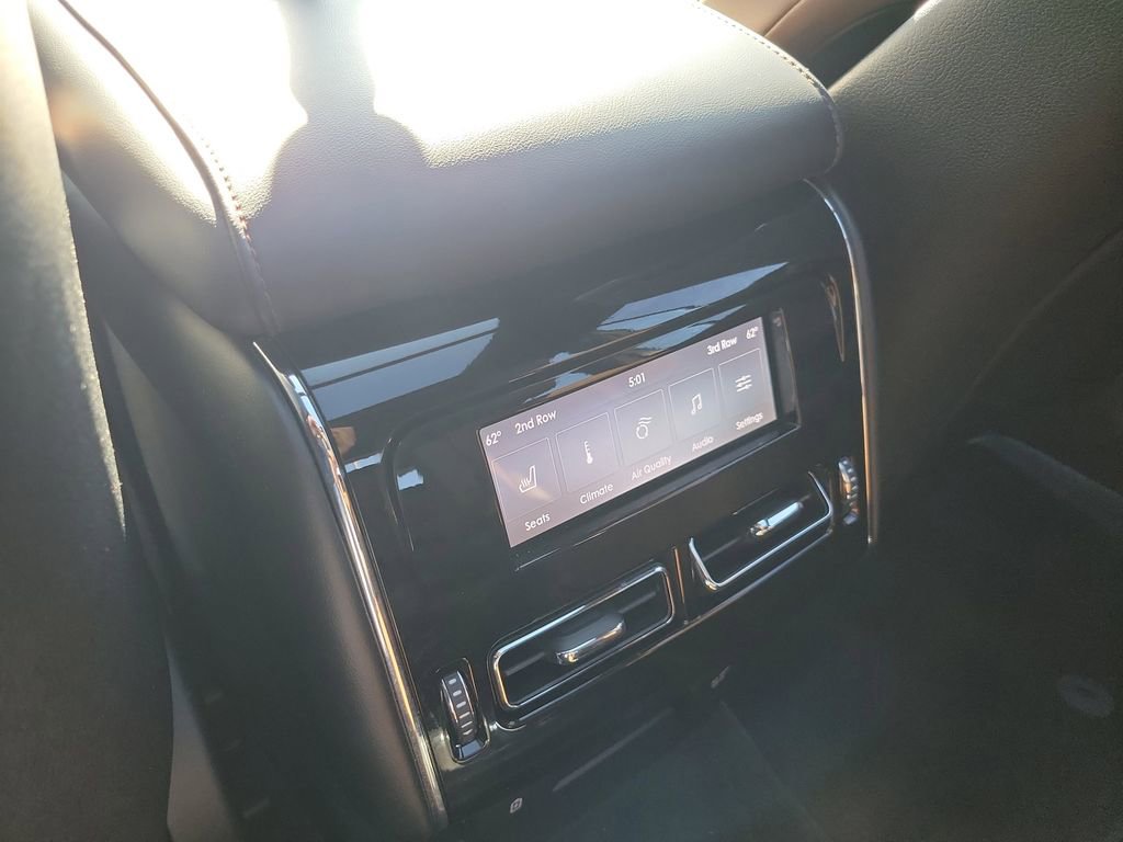 Certified 2022 Lincoln Aviator Reserve w/ Equipment Group 201A image 16