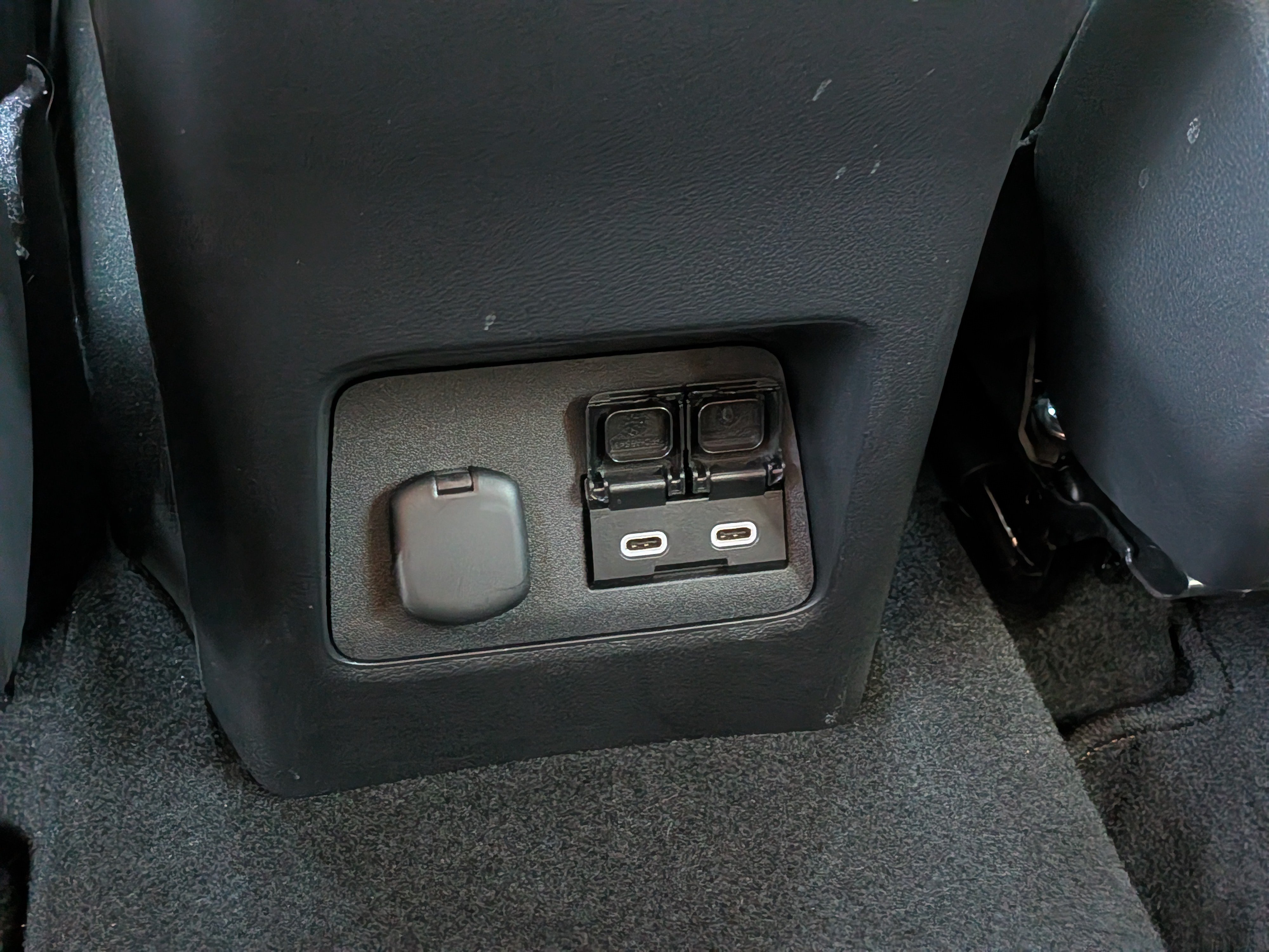 Used 2025 Lexus NX 250 FWD w/ Towing Package (2000 Lbs) image 16