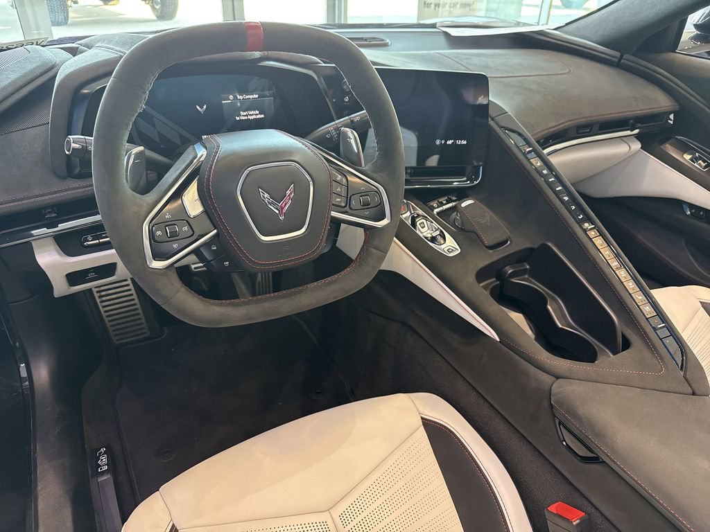 Used 2023 Chevrolet Corvette Stingray Premium Conv w/ Z51 Performance Package image 26