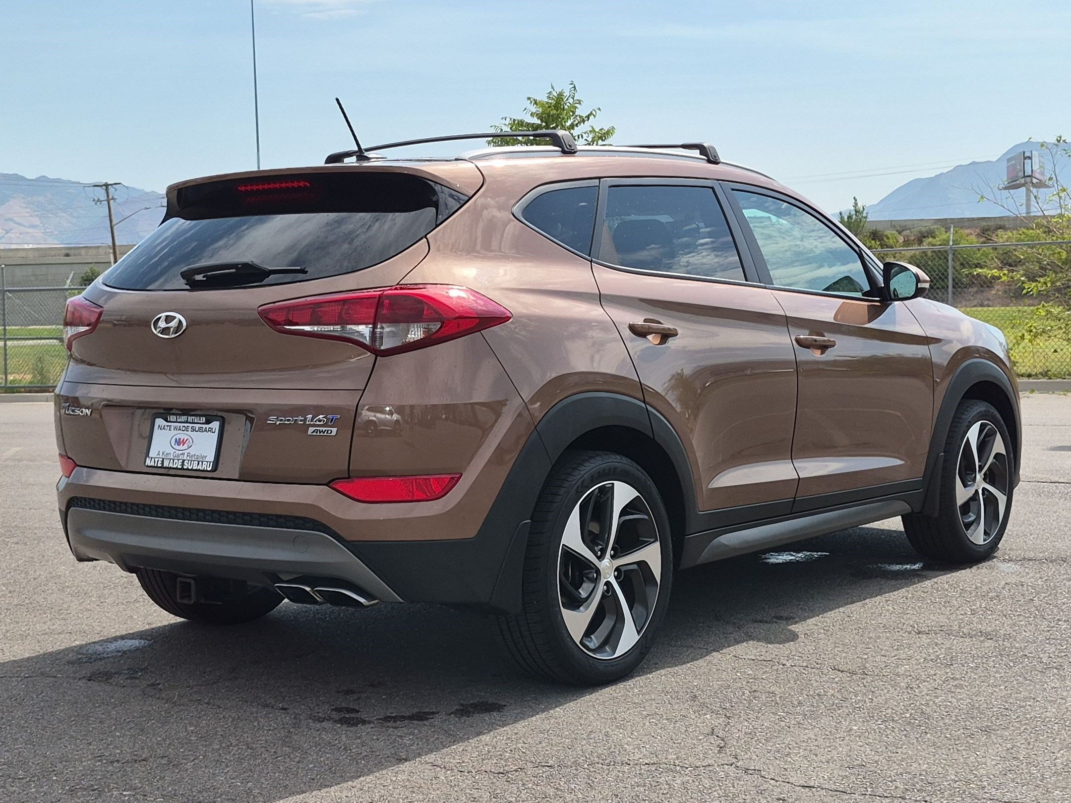 Used 2016 Hyundai Tucson Sport AWD/4WD image 3