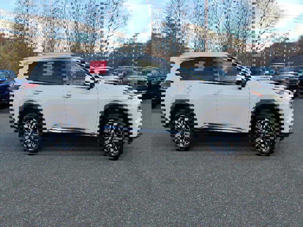 Certified 2023 Nissan Rogue SL w/ SL Premium Package image 4