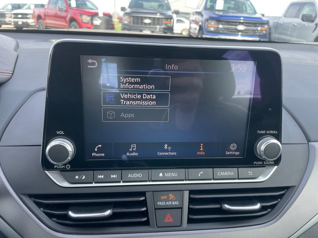 Used 2024 Nissan Altima 2.5 SR FWD image 16