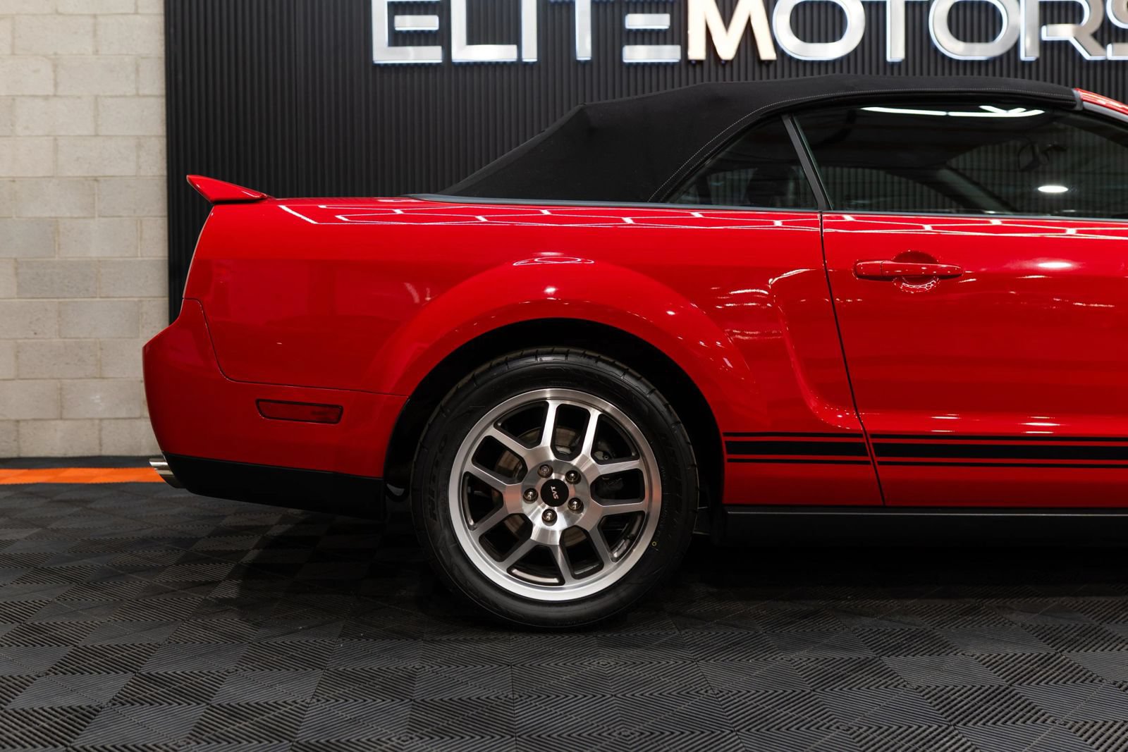 Used 2008 Ford Mustang Shelby GT500 RWD image 14