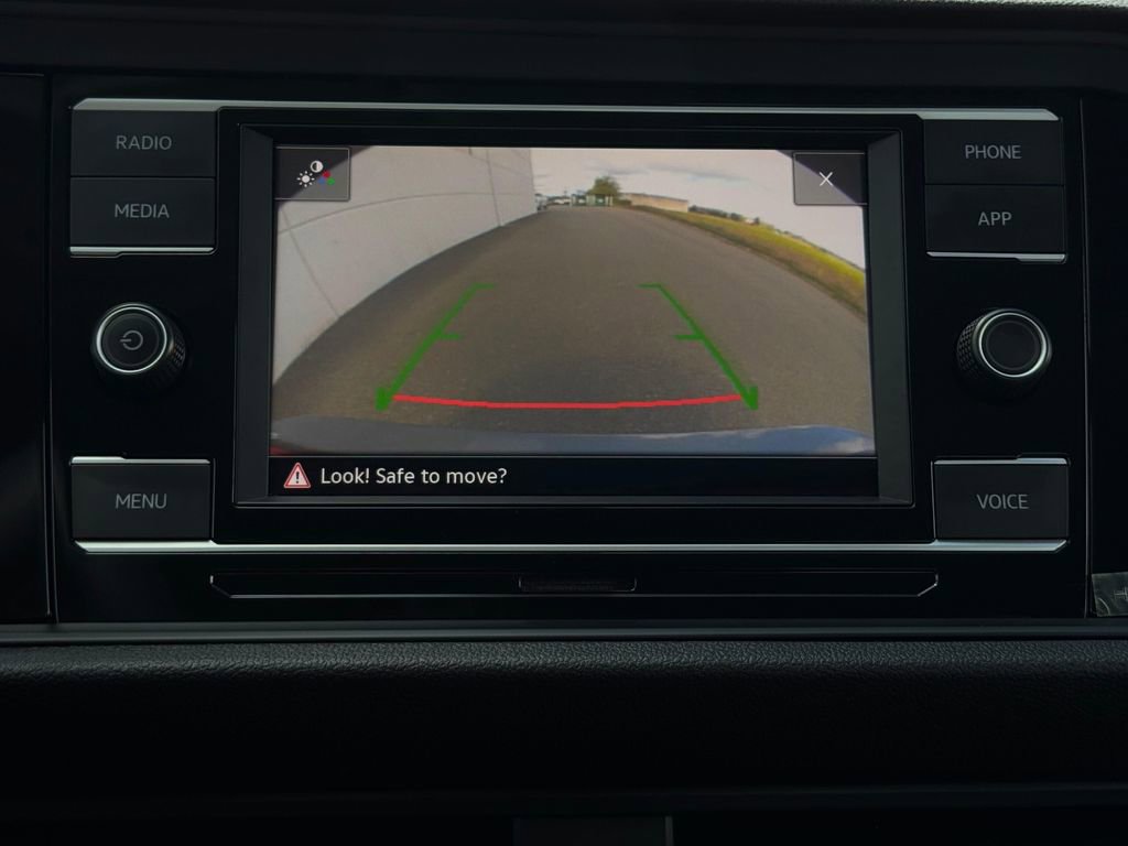 Used 2022 Volkswagen Jetta S image 20