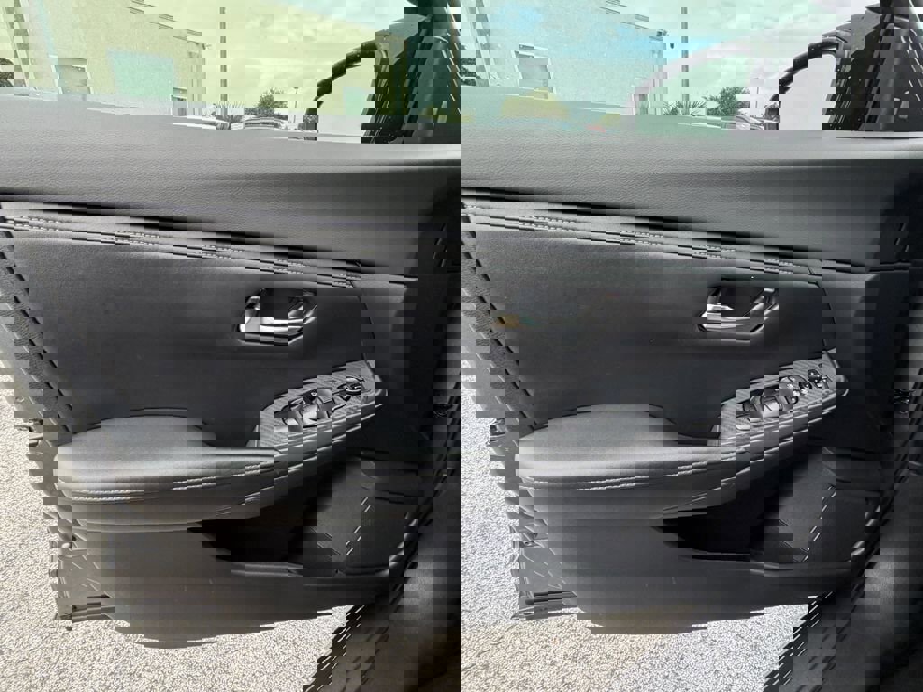 Used 2021 Nissan Sentra S image 21