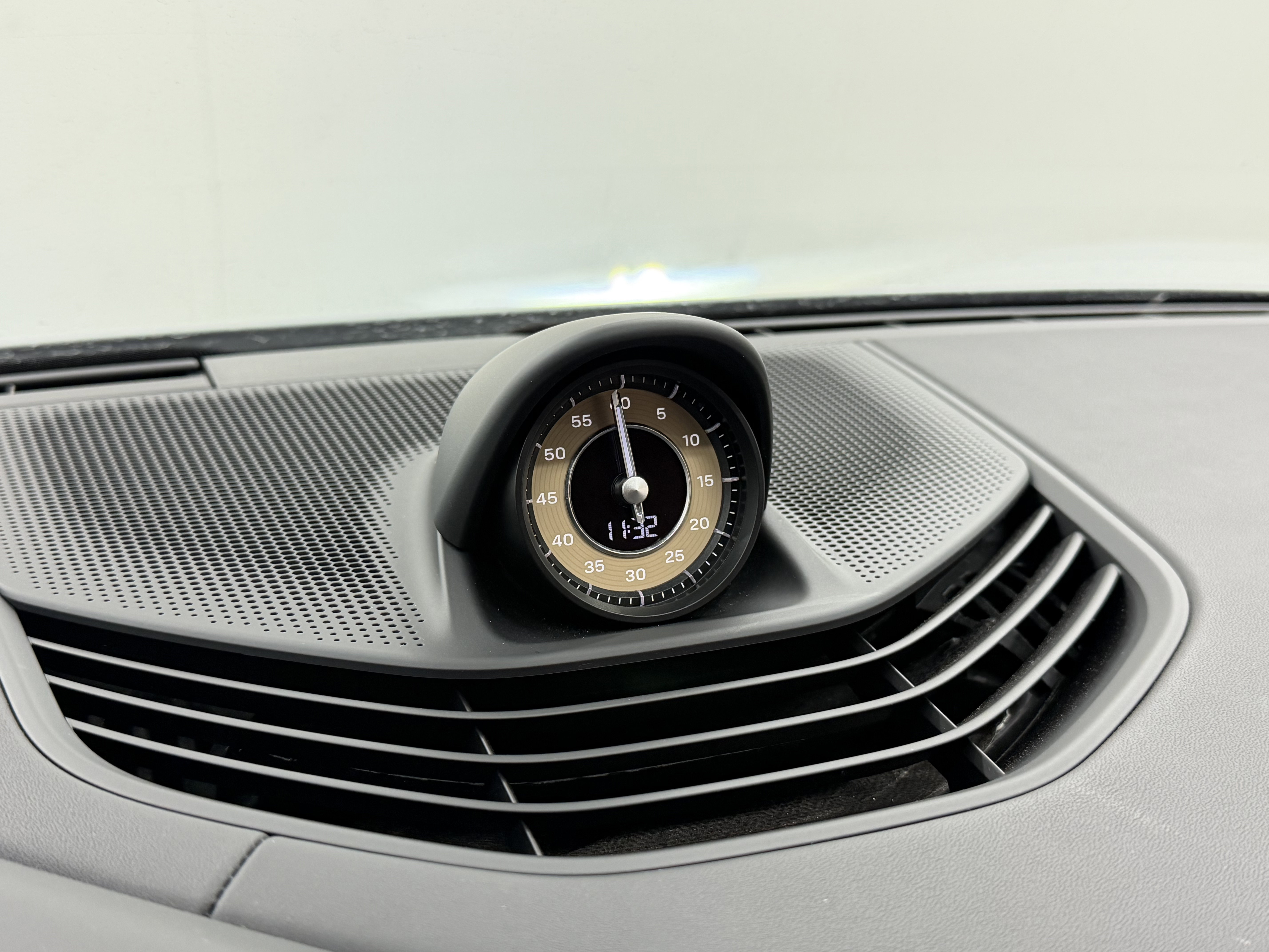 Certified 2023 Porsche Taycan 4S image 47