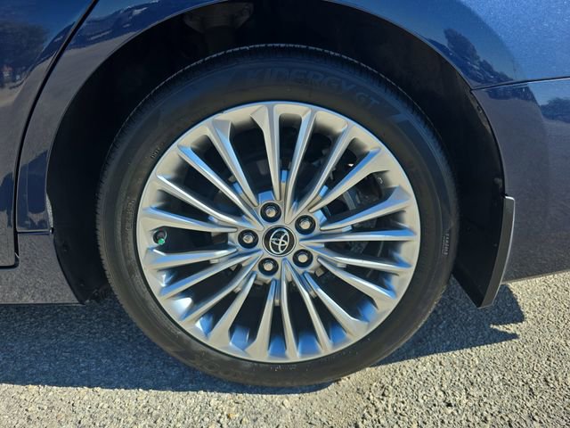 Used 2019 Toyota Avalon Limited image 33