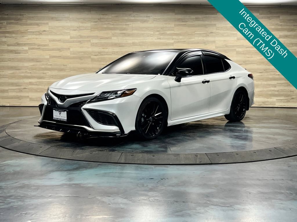 Used 2023 Toyota Camry XSE FWD image 8