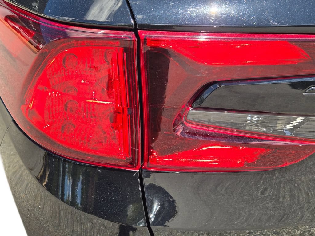 Used 2025 Honda Odyssey Elite image 11