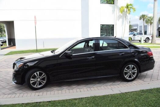 Used 2014 Mercedes-Benz E 250 BlueTEC Sedan image 4