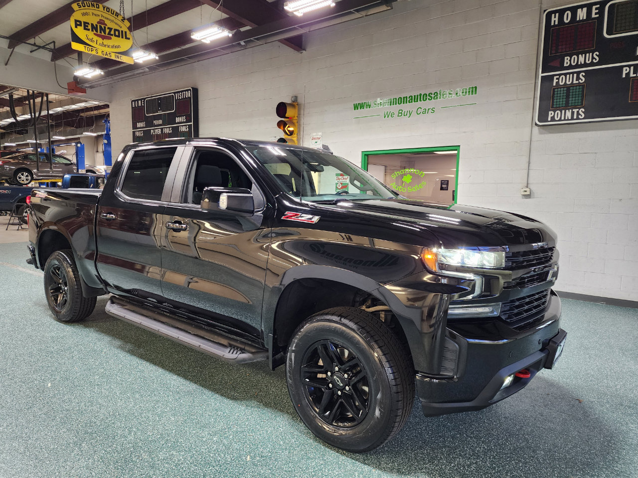 Used 2020 Chevrolet Silverado 1500 LT Trail Boss image 4