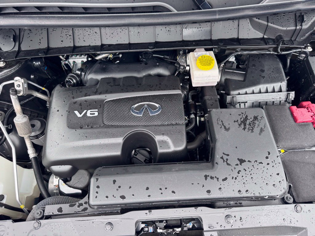 Used 2023 INFINITI QX60 Luxe w/ Performance Audio Package FWD image 39