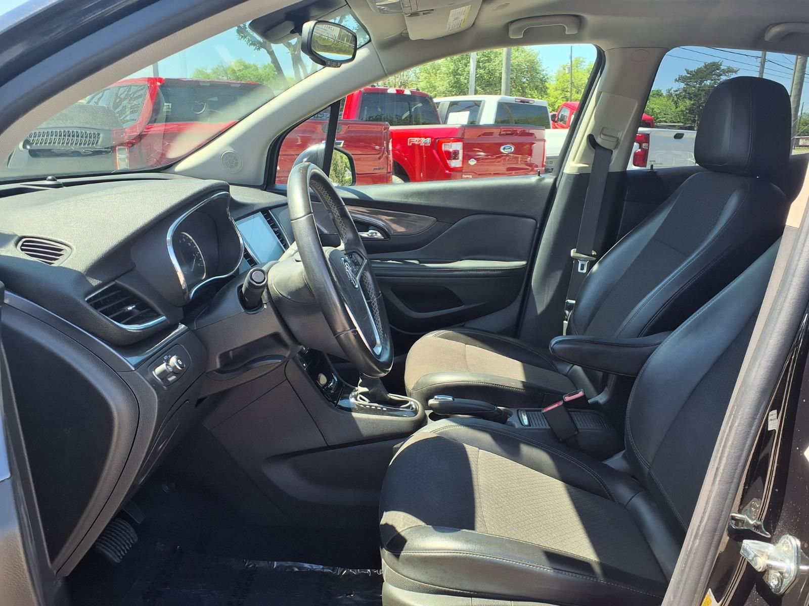 Used 2019 Buick Encore Preferred image 18