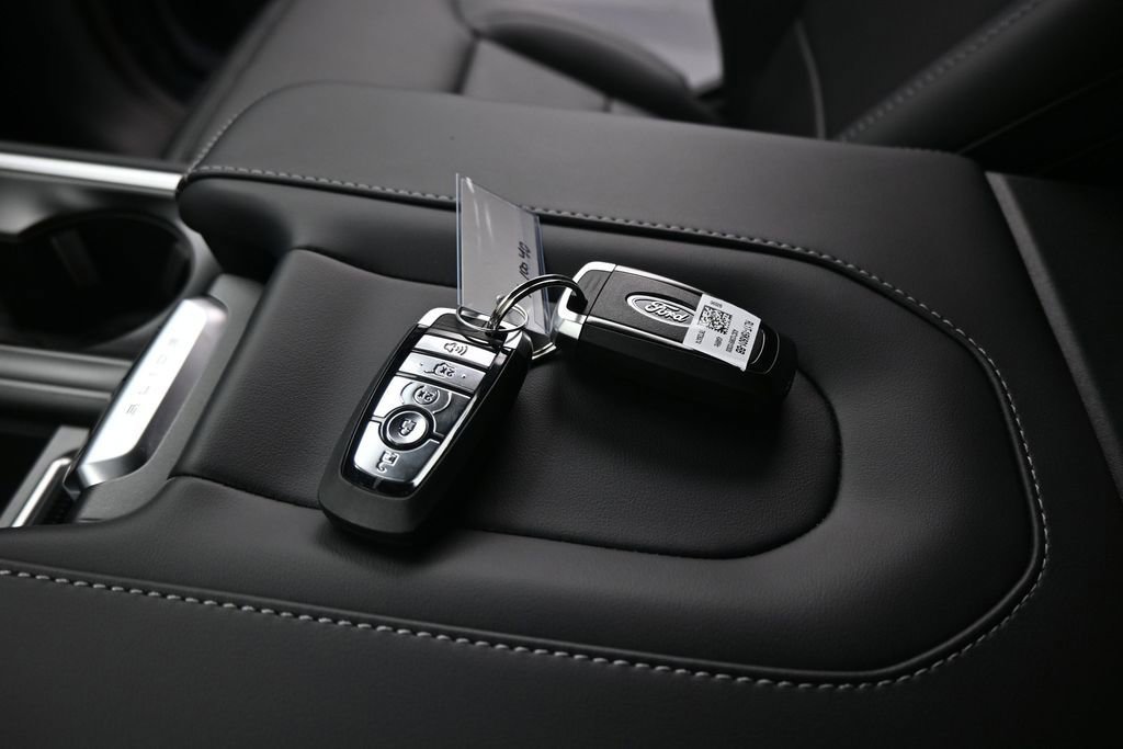 New 2026 Ford Expedition Platinum AWD/4WD image 13