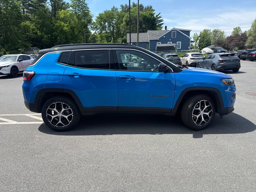 Used 2024 Jeep Compass Limited AWD/4WD image 6