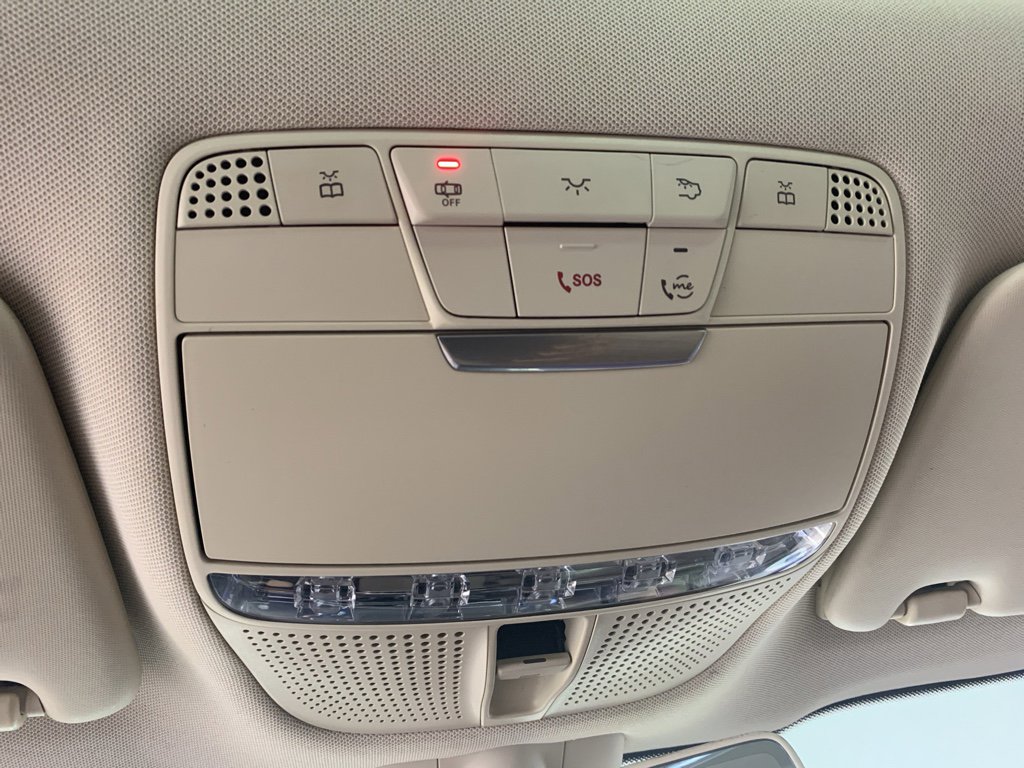 Used 2020 Mercedes-Benz GLC 300 4MATIC w/ Parking Assistance Package image 29