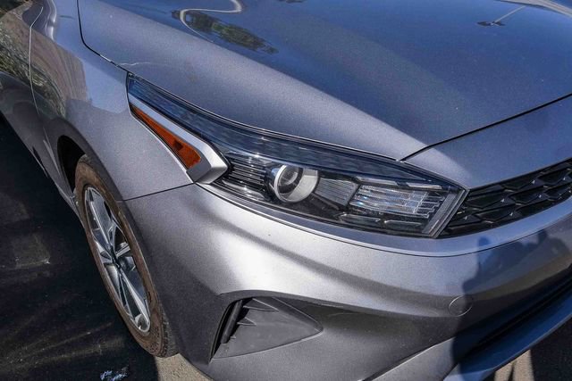Certified 2023 Kia Forte LXS FWD image 3