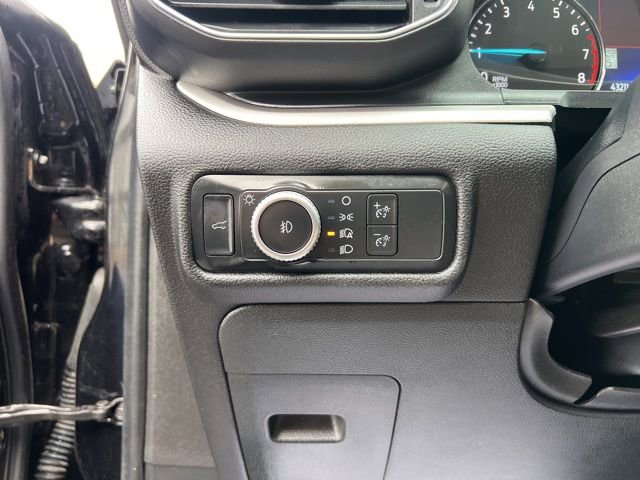 Used 2022 Ford Explorer XLT w/ Equipment Group 202A image 25