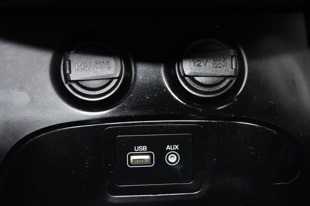 Used 2017 Hyundai Santa Fe SE image 35