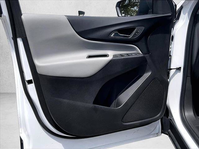 Certified 2024 Chevrolet Equinox LS w/ LS Convenience Package FWD image 17