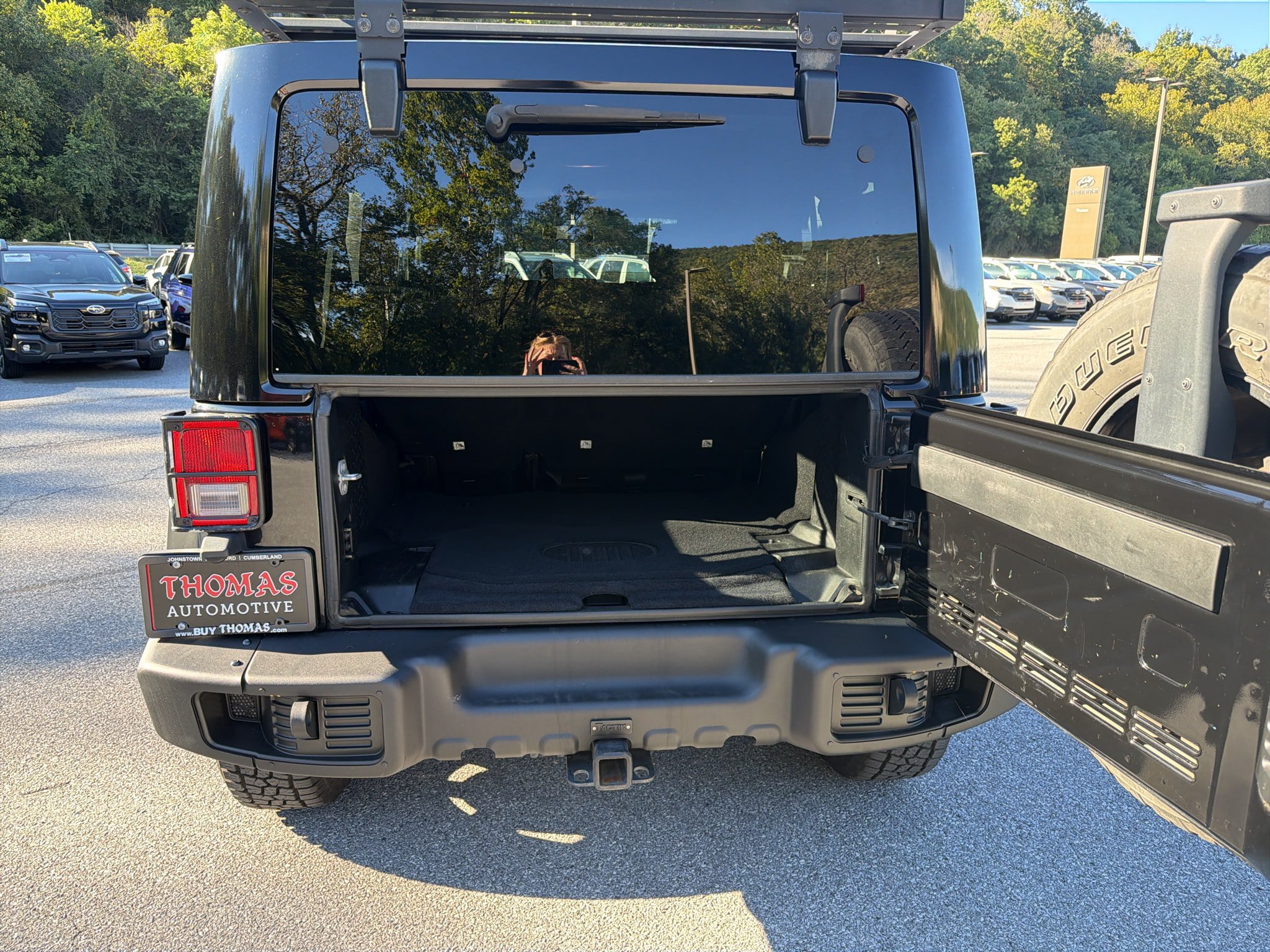 Used 2015 Jeep Wrangler Unlimited Sahara AWD/4WD image 26