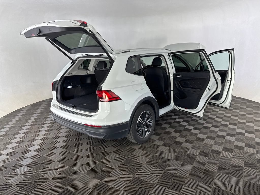 Used 2024 Volkswagen Tiguan Wolfsburg Edition AWD/4WD image 15