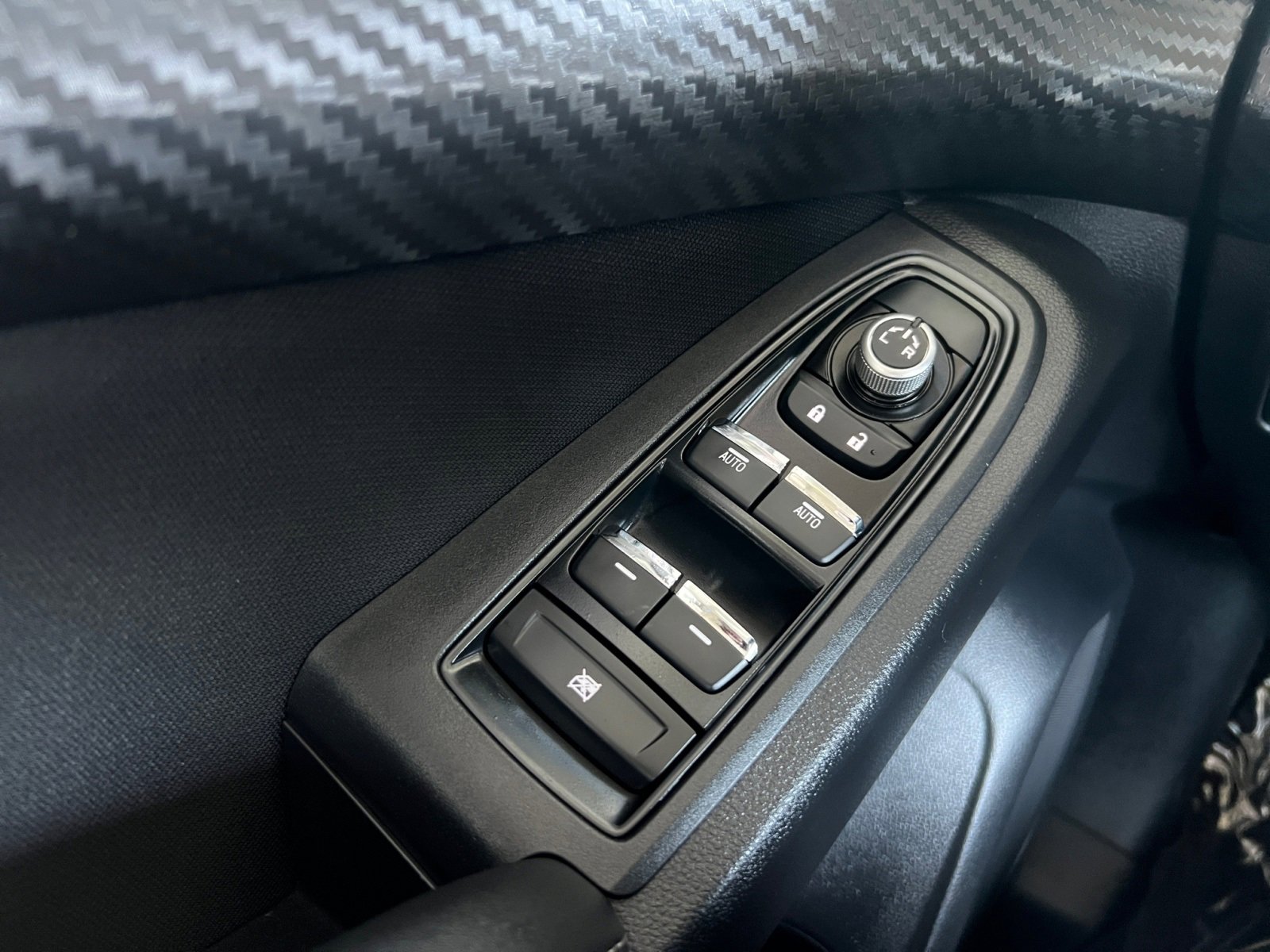 Used 2024 Subaru Ascent Premium w/ Convenience Package image 23