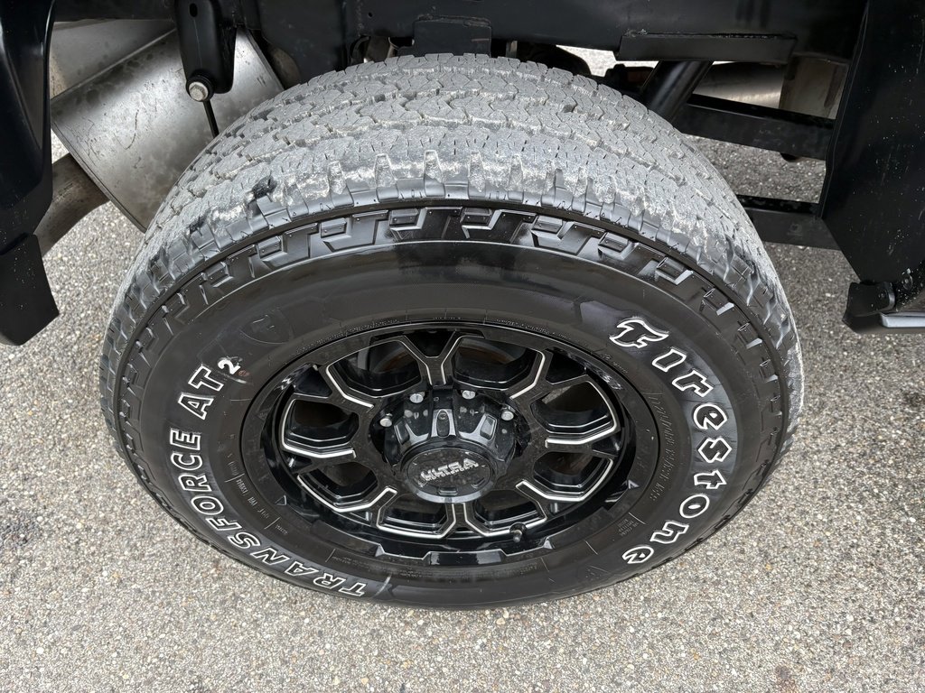 Used 2024 RAM 2500 Tradesman w/ Chrome Appearance Group image 14