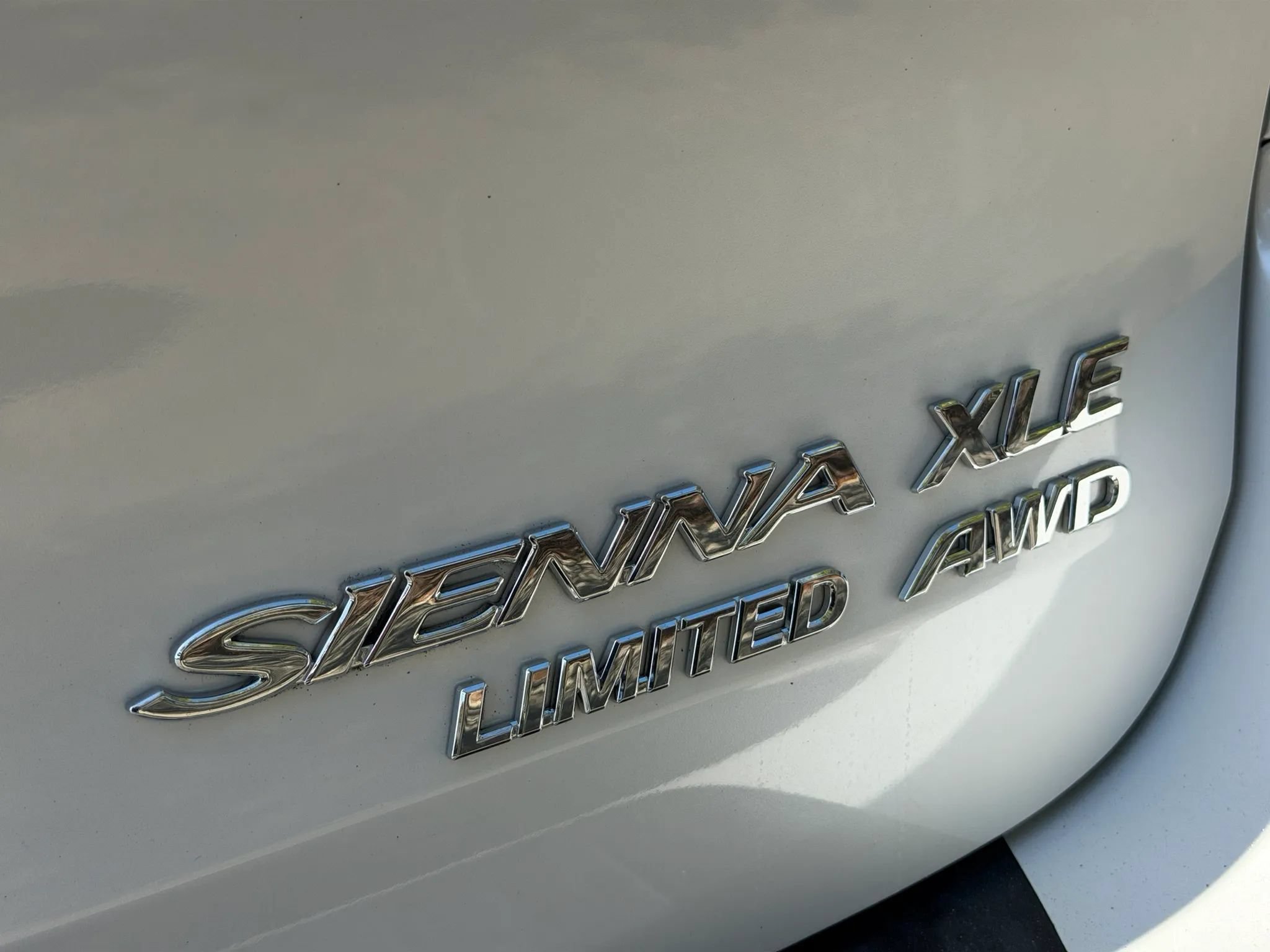 Used 2005 Toyota Sienna XLE Limited w/ XLE Limited Pkg 2 AWD/4WD image 27